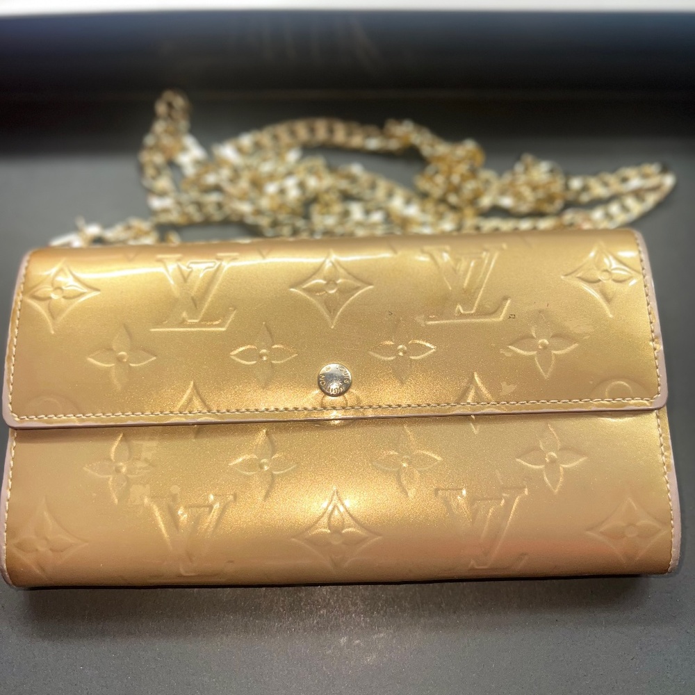 Authentic Louis Vuitton Vernis wallet converted to crossbody.